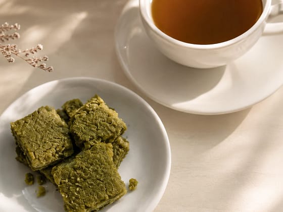 Torta al tè Matcha senza burro, latte e uova