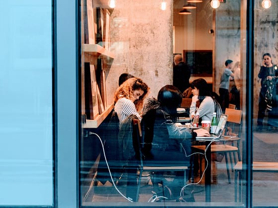 5 alternative a un corso per imparare l'inglese