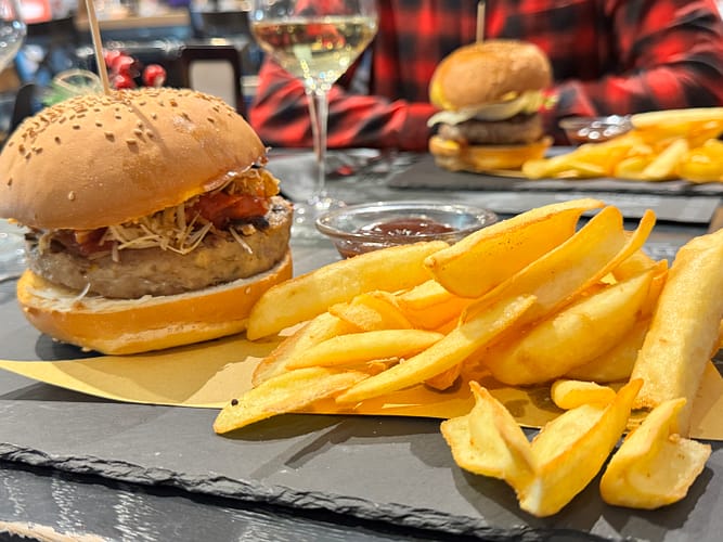 Bechér House: il locale del salumificio Bonazza a Ponzano Veneto - Recensione 5 Bechér House
